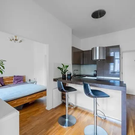 Great Apartment In The Hype Neighborhood Prague Exterior photo