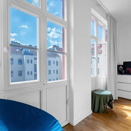 Great Apartment In The Hype Neighborhood Prague Exterior photo