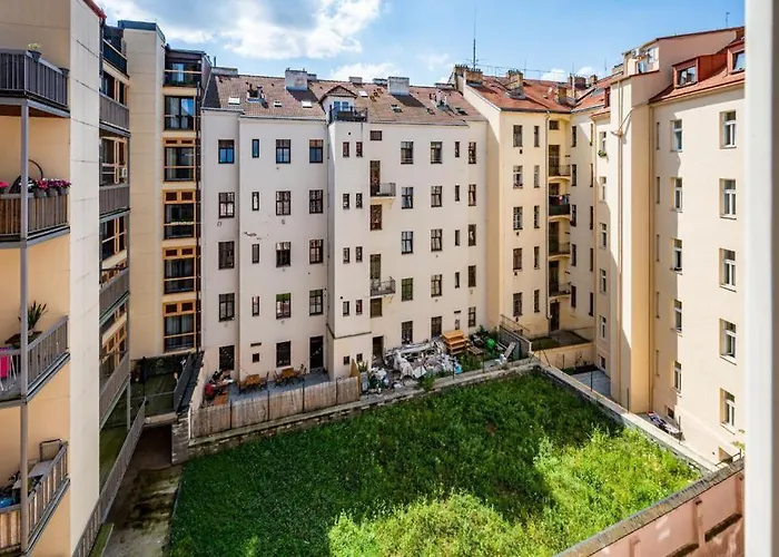 Great Apartment In The Hype Neighborhood